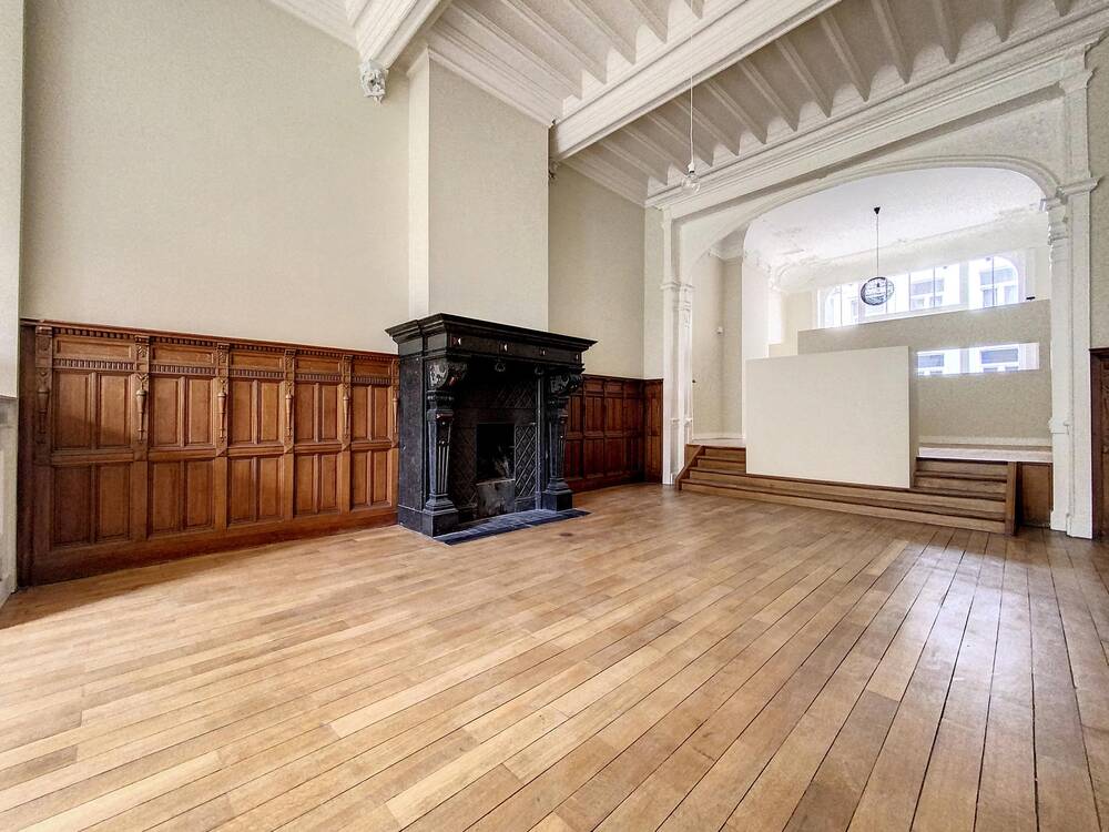 Rez-de-chaussée à louer à Saint-Gilles 1060 3600.00€ 5 chambres 335.00m² - annonce 508437