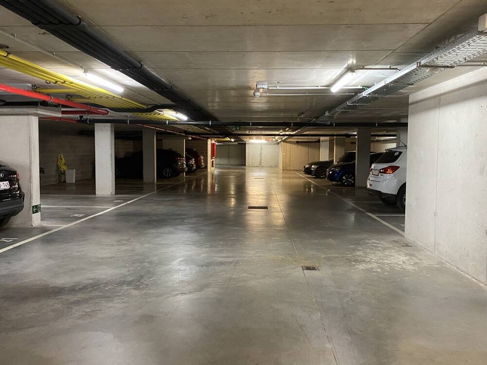Parking / garage à louer à Uccle 1180 150.00€ chambres m² - annonce 508455