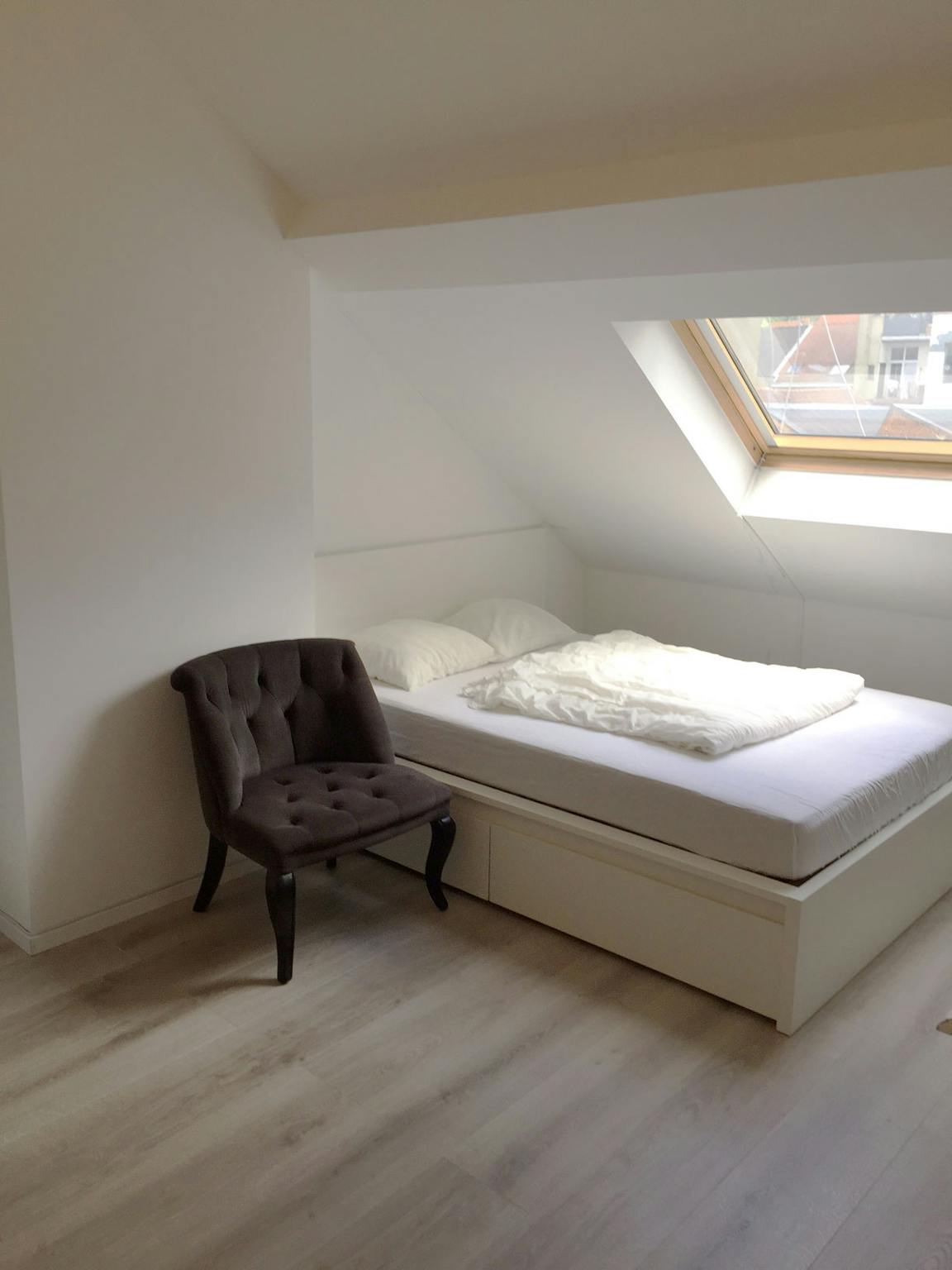 Appartement te  huur in Vorst 1190 595.00€ 1 slaapkamers 60.00m² - Zoekertje 667704