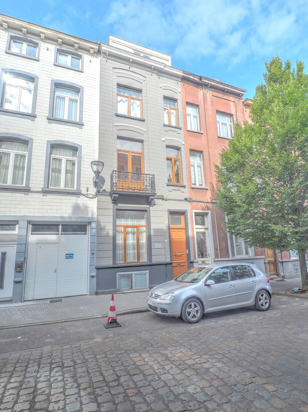 Huis te koop in Sint-Jans-Molenbeek 1080 440000.00€ 5 slaapkamers 240.00m² - Zoekertje 509391