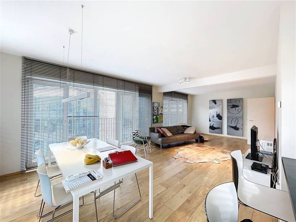 Appartement te in Sint-Joost-ten-Node 1210 1700.00€ 3 slaapkamers 120.00m² - Zoekertje 509369