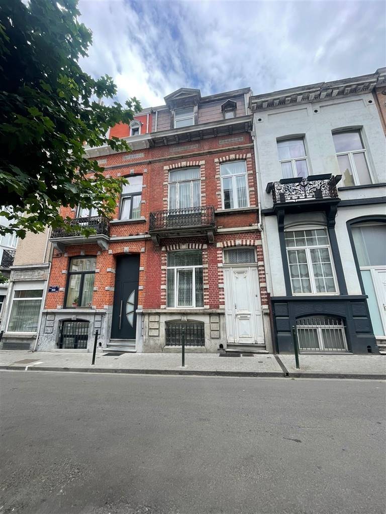 Huis te koop in Sint-Joost-ten-Node 1210 400000.00€ 5 slaapkamers 150.00m² - Zoekertje 509370