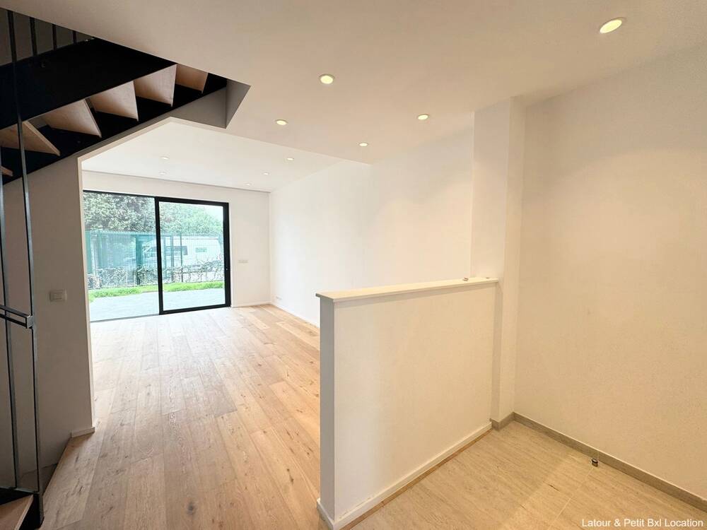 Maison à louer à Woluwe-Saint-Pierre 1150 2400.00€ 4 chambres 186.00m² - annonce 559579