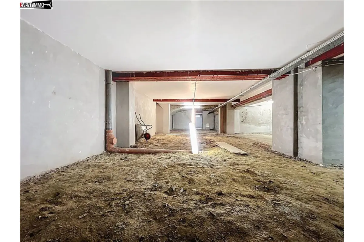 Commerce à louer à Molenbeek-Saint-Jean 1080 900.00€  chambres 120.00m² - annonce 510882