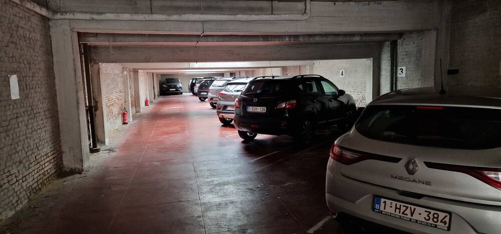 Parking te koop in Jette 1090 27000.00€ slaapkamers m² - Zoekertje 510692