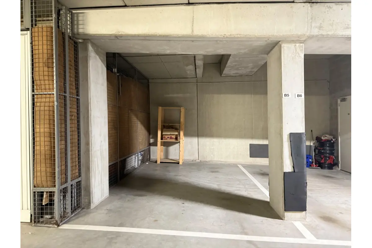 Parking / garage à louer à Woluwe-Saint-Lambert 1200 100.00€  chambres m² - annonce 510268