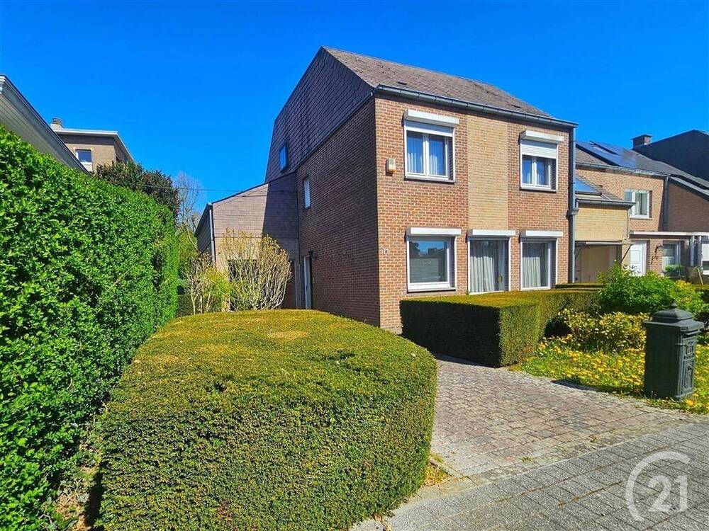 Huis te koop in Sint-Jans-Molenbeek 1080 458000.00€ 3 slaapkamers 151.00m² - Zoekertje 510749