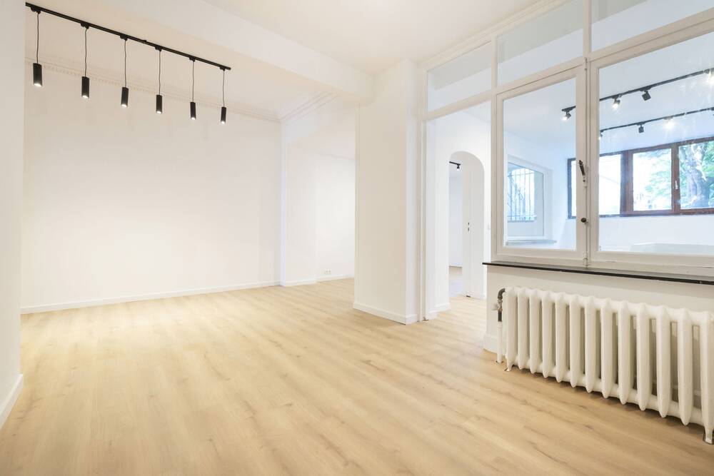 Handelszaak te  huur in Ukkel 1180 1300.00€  slaapkamers 60.00m² - Zoekertje 511433