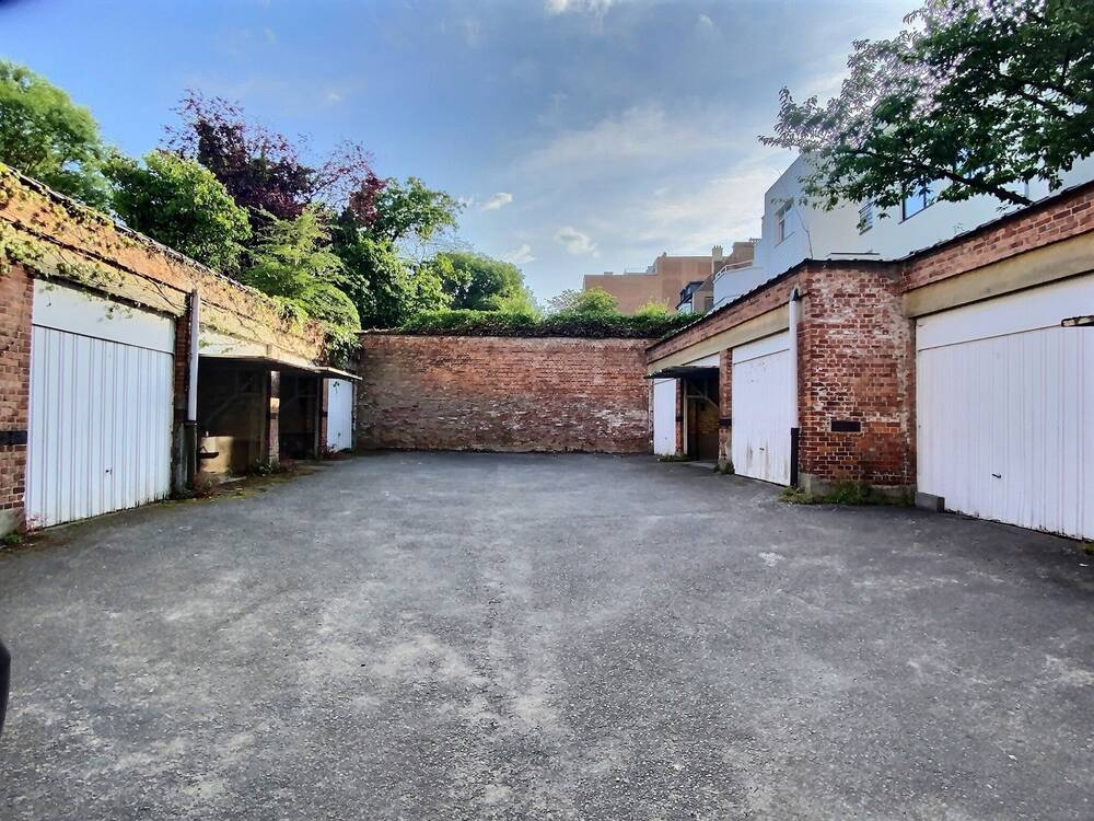 Parking / garage à louer à Ixelles 1050 150.00€ chambres m² - annonce 511864