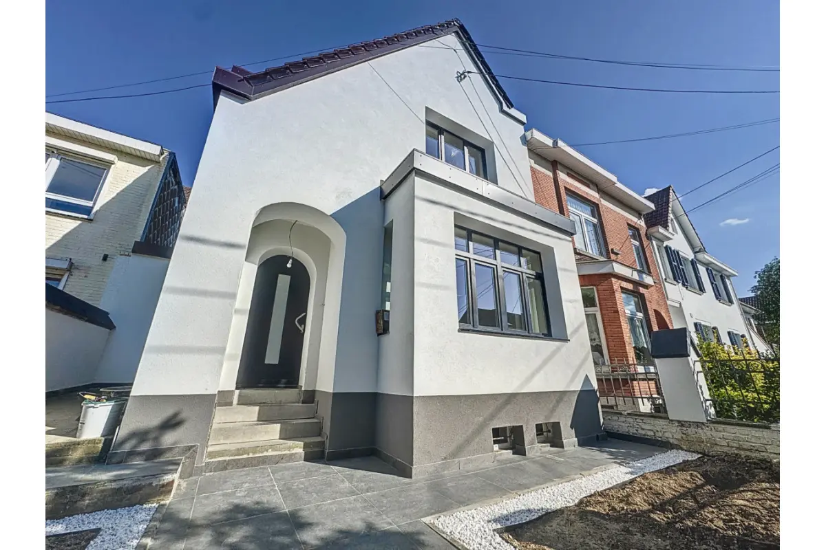 Maison à  à Waterloo 1410 2100.00€ 3 chambres 150.00m² - annonce 511551