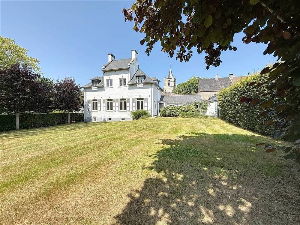Maison à à Saintes 1480 1650.00€ 3 chambres 180.00m² - annonce 512333