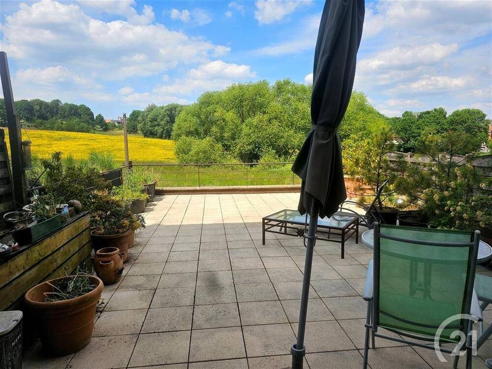Appartement à vendre à Molenbeek-Saint-Jean 1080 279000.00€ 2 chambres 90.00m² - annonce 512526