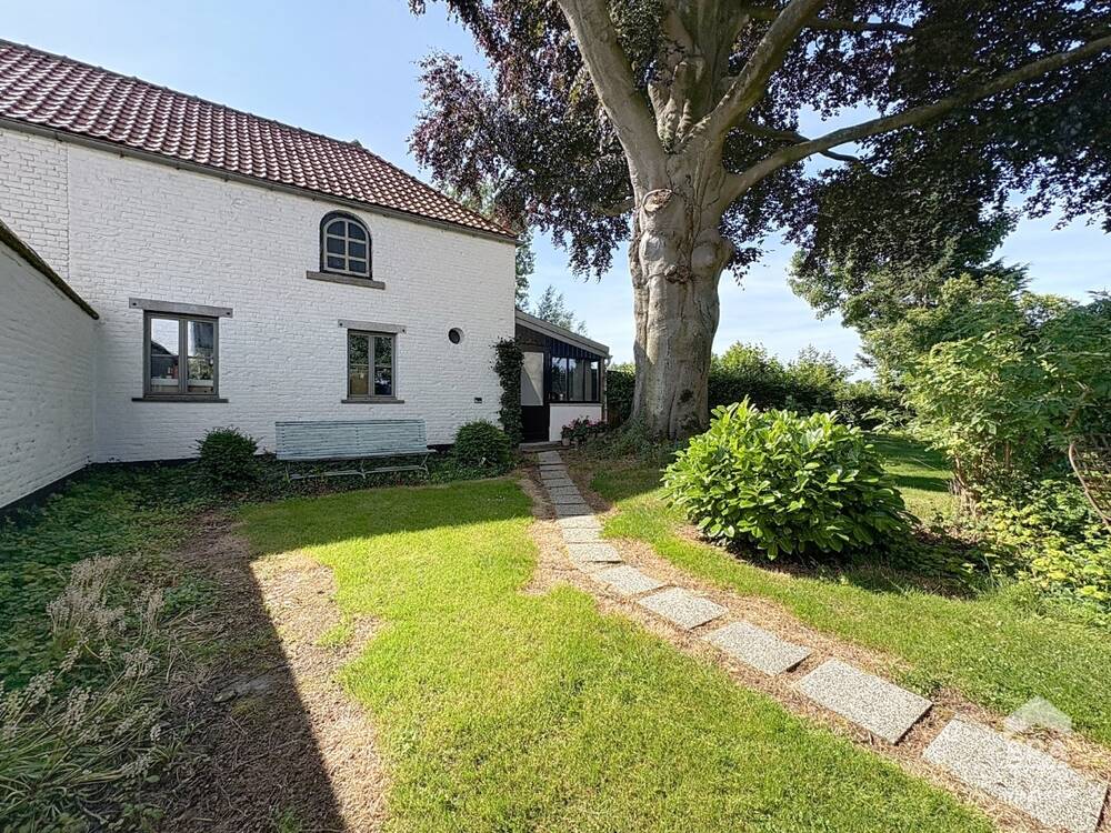 Boerderij te  huur in Neufmaison 7332 950.00€ 1 slaapkamers 112.00m² - Zoekertje 513188