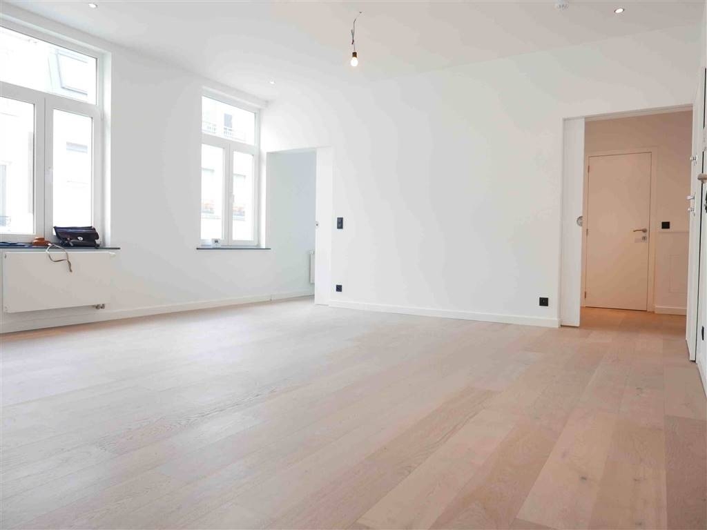 Appartement te in Elsene 1050 1600.00€ 2 slaapkamers 93.00m² - Zoekertje 513146