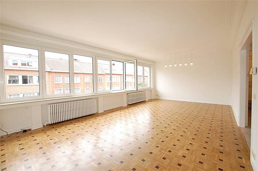 Appartement te in Sint-Lambrechts-Woluwe 1200 1200.00€ 2 slaapkamers 85.00m² - Zoekertje 515060