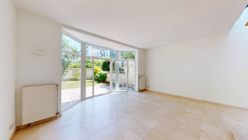 Maison à louer à Woluwe-Saint-Lambert 1200 2500.00€ 5 chambres 195.00m² - annonce 514709