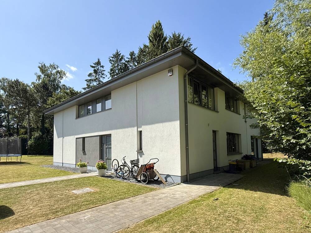 Villa te in Wezembeek-Oppem 1970 3950.00€ 4 slaapkamers 330.00m² - Zoekertje 516628
