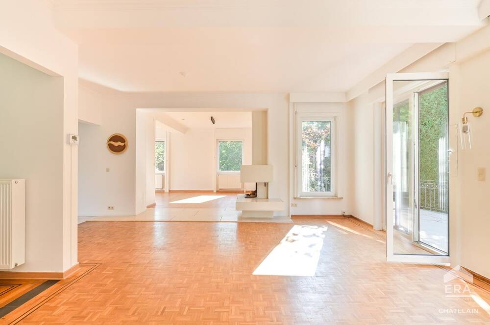 Huis te koop in Ukkel 1180 1075000.00€ 4 slaapkamers 312.00m² - Zoekertje 517834