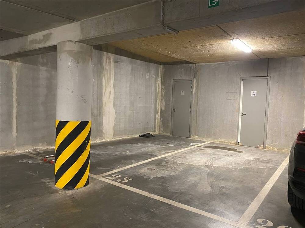 Parking te in Brussel 1000 135.00€ slaapkamers m² - Zoekertje 517768