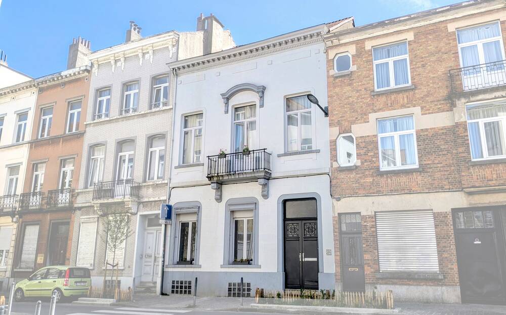 Huis te koop in Schaarbeek 1030 600000.00€ 6 slaapkamers 445.00m² - Zoekertje 516070