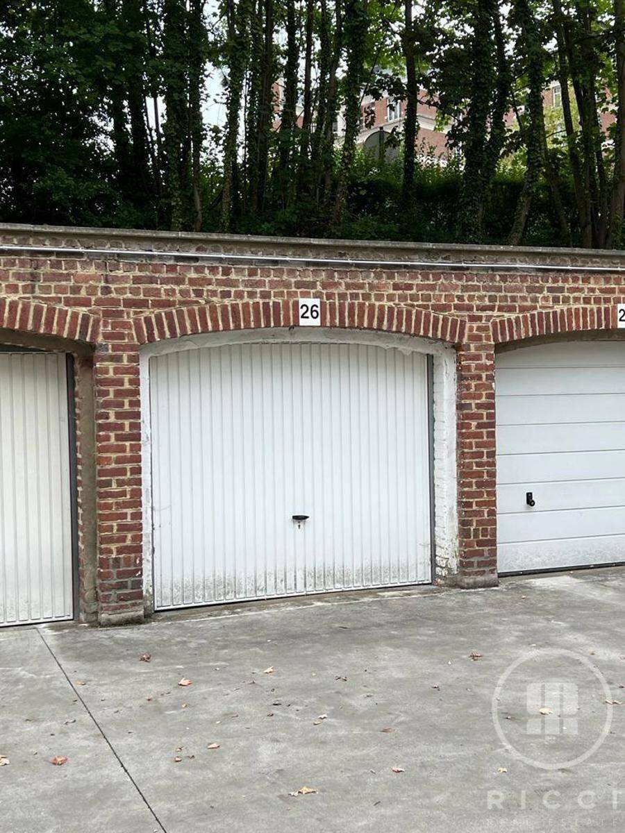 Parking / garage à louer à Ixelles 1050 150.00€ chambres m² - annonce 515683