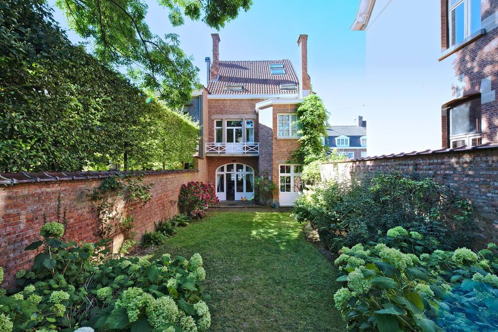 Maison de maître à vendre à Uccle 1180 1350000.00€ 5 chambres 313.00m² - annonce 515970