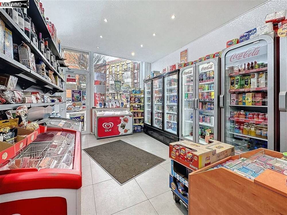 Handelszaak te  koop in Schaarbeek 1030 215000.00€  slaapkamers 95.00m² - Zoekertje 515796
