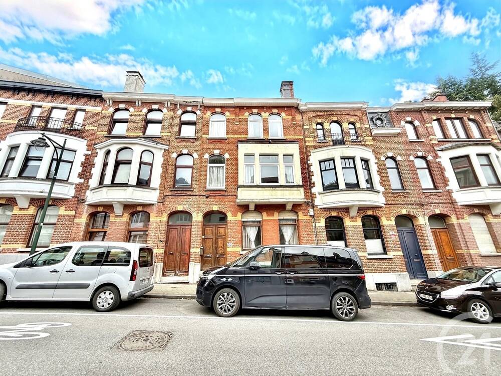 Huis te koop in Ukkel 1180 415000.00€ 5 slaapkamers 220.00m² - Zoekertje 518470