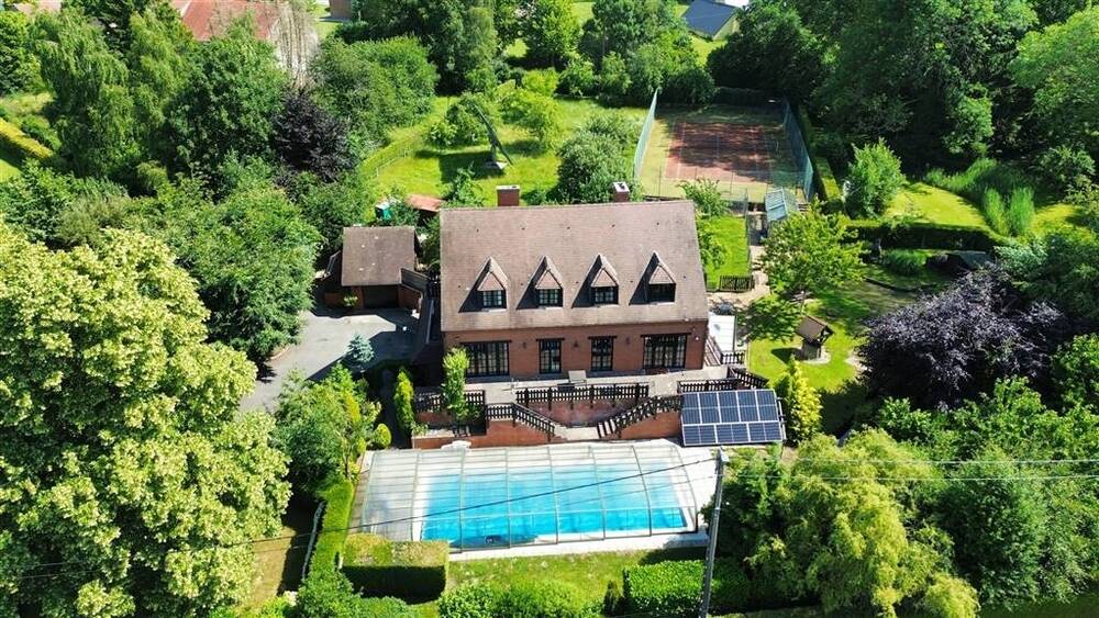 Villa à vendre à Nalinnes 6120 700000.00€ 4 chambres 300.00m² - annonce 518103