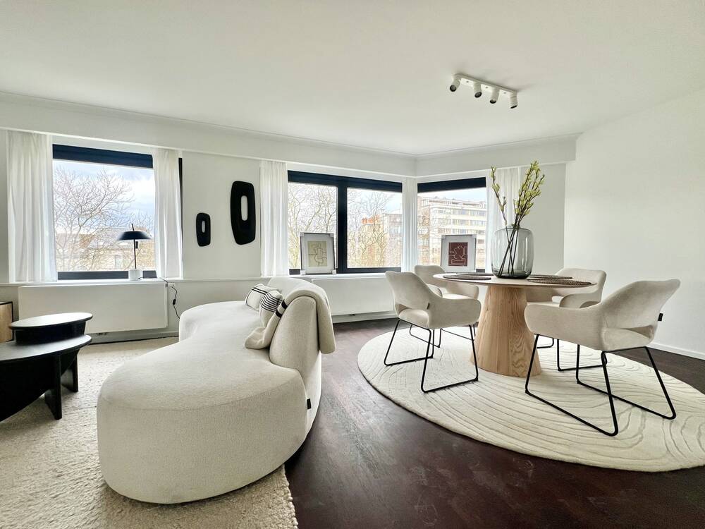 Appartement te  huur in Sint-Lambrechts-Woluwe 1200 1900.00€ 2 slaapkamers 80.00m² - Zoekertje 518227