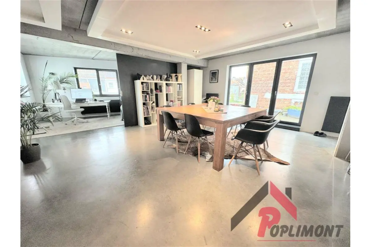 Loft te  koop in Sint-Jans-Molenbeek 1080 360000.00€ 1 slaapkamers 119.00m² - Zoekertje 518692
