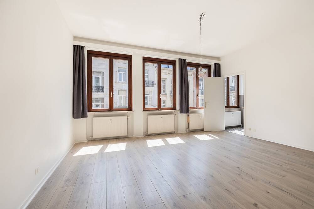 Studio te  koop in Brussel 1000 225000.00€ 1 slaapkamers 40.00m² - Zoekertje 520064