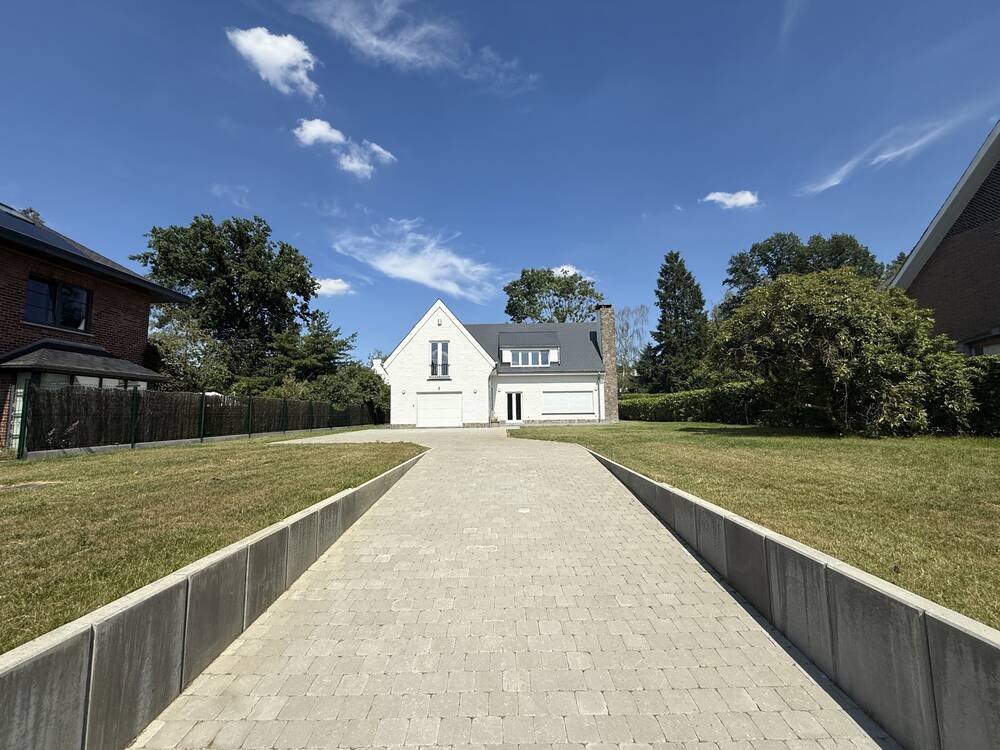 Villa te  huur in Sint-Pieters-Woluwe 1150 3200.00€ 4 slaapkamers 200.00m² - Zoekertje 519233