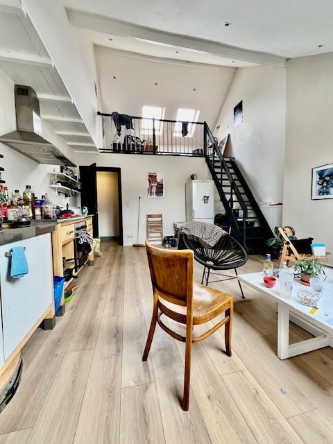 Duplex à vendre à Ixelles 1050 325000.00€ chambres m² - annonce 519679