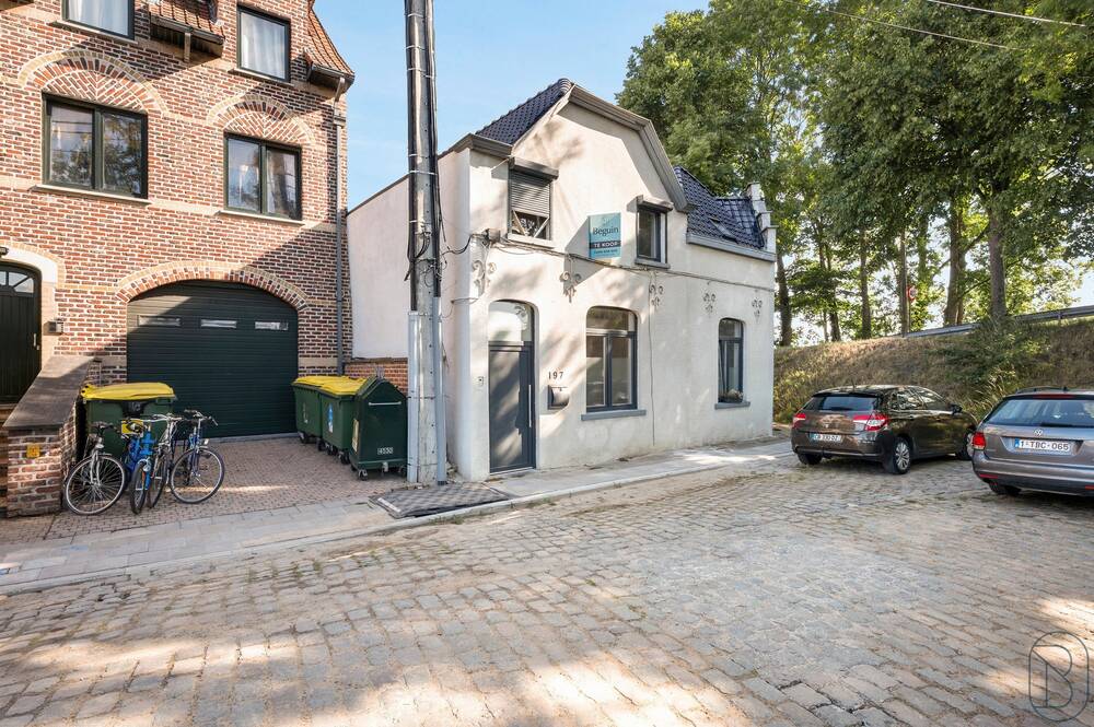 Immeuble de rapport - Immeuble à appartement à vendre à Zwevegem 8550 249000.00€ 3 chambres 140.00m² - annonce 519252