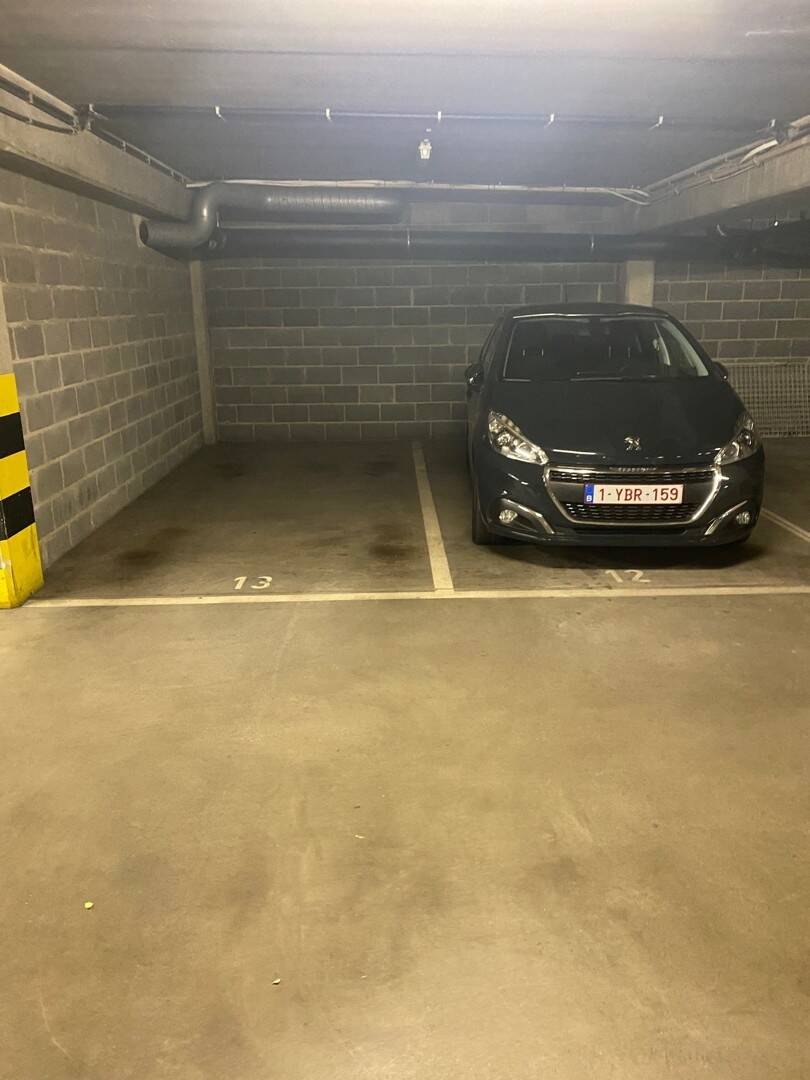 Box te huur in Ukkel 1180 100.00€ slaapkamers m² - Zoekertje 520660
