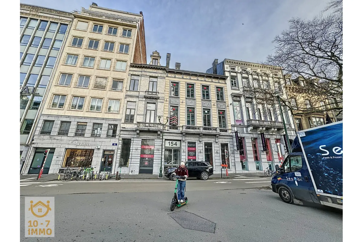 Immeuble de rapport - Immeuble à appartement à vendre à Ixelles 1050 5000000.00€  chambres 1600.00m² - annonce 608810