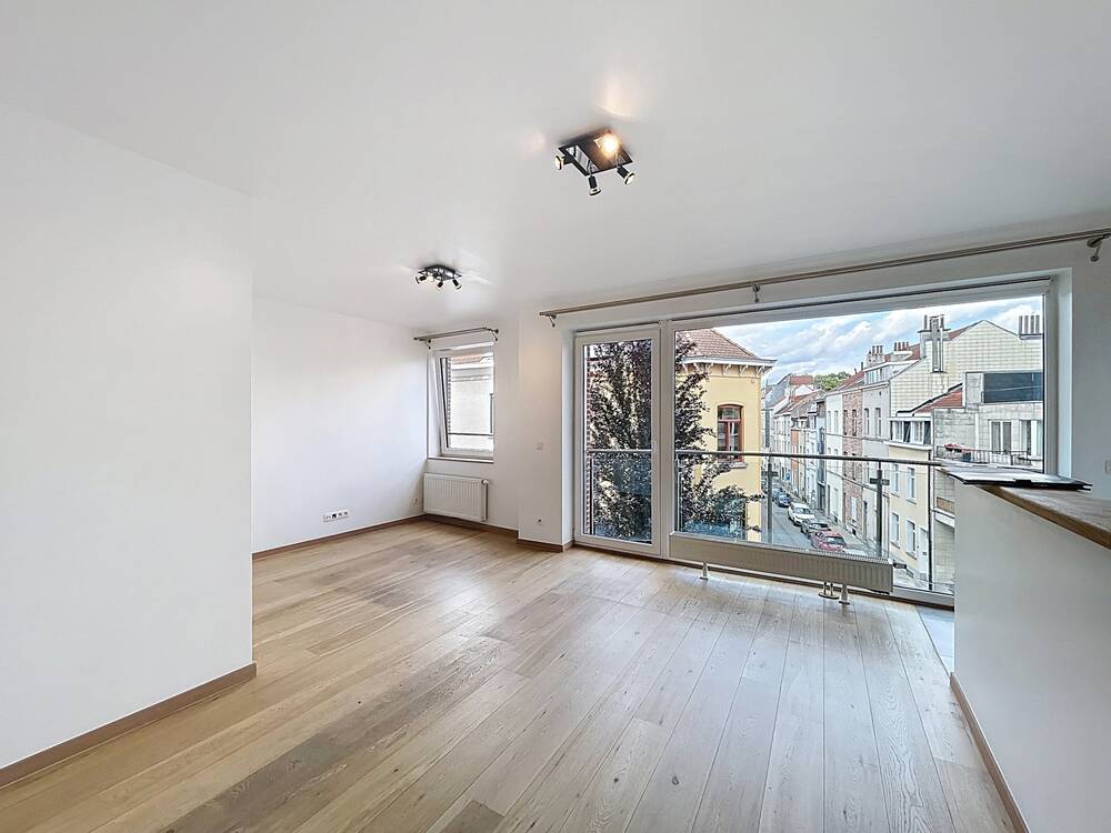 Appartement à louer à Etterbeek 1040 1350.00€ 2 chambres 75.00m² - annonce 522589