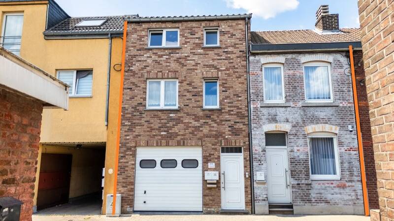 Appartementsgebouw te  koop in Herstal 4040 497000.00€ 5 slaapkamers 250.00m² - Zoekertje 521999