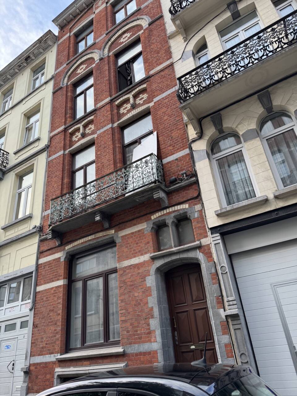 Appartement te koop in Sint-Jans-Molenbeek 1080 150000.00€ 2 slaapkamers 90.00m² - Zoekertje 522757