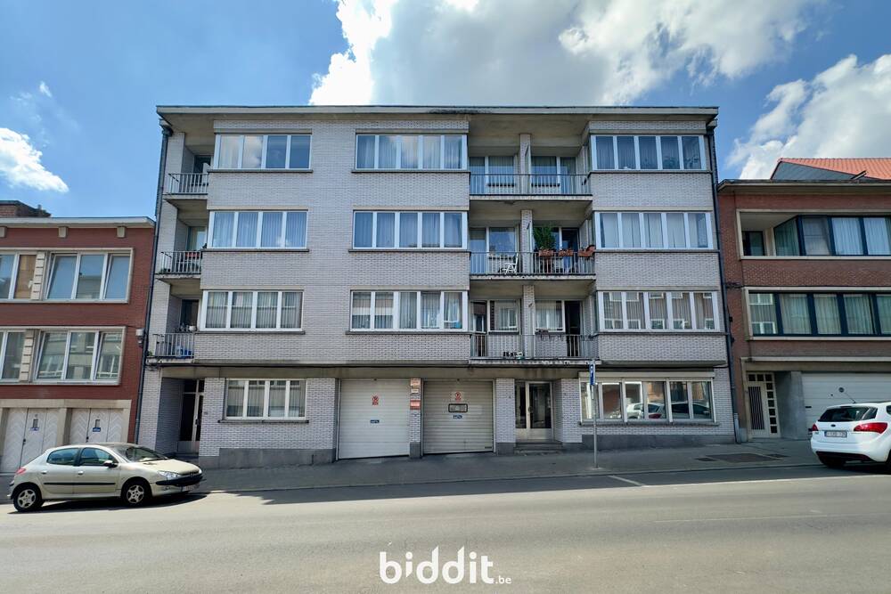Box à vendre à Forest 1190 22000.00€ chambres m² - annonce 522599