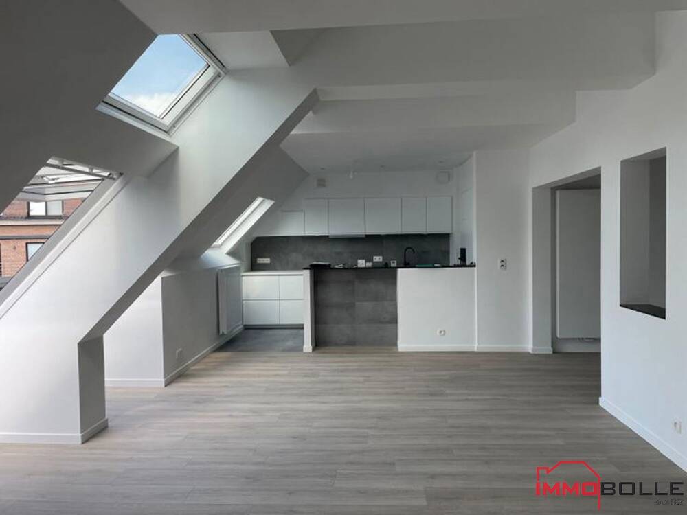 Duplex à vendre à Woluwe-Saint-Pierre 1150 525000.00€ 3 chambres m² - annonce 522434