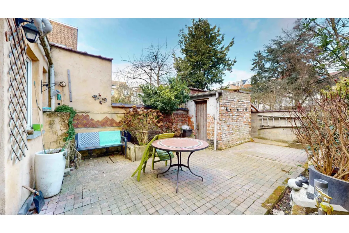 Immeuble de rapport - Immeuble à appartement à vendre à Schaerbeek 1030 435000.00€ 3 chambres 196.00m² - annonce 522323