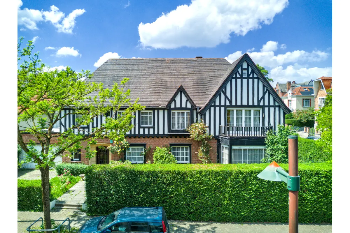 Villa te  koop in Ukkel 1180 1350000.00€ 4 slaapkamers 450.00m² - Zoekertje 522776