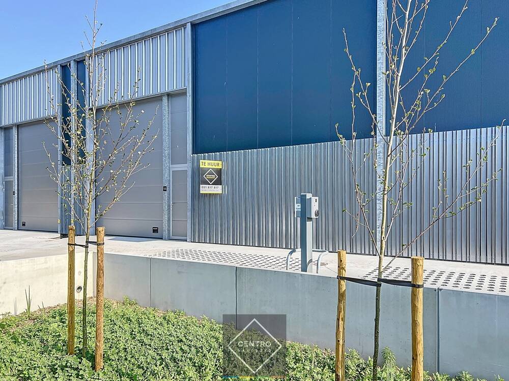 Commerce à louer à Dixmude 8600 0.00€ chambres 264.00m² - annonce 523174
