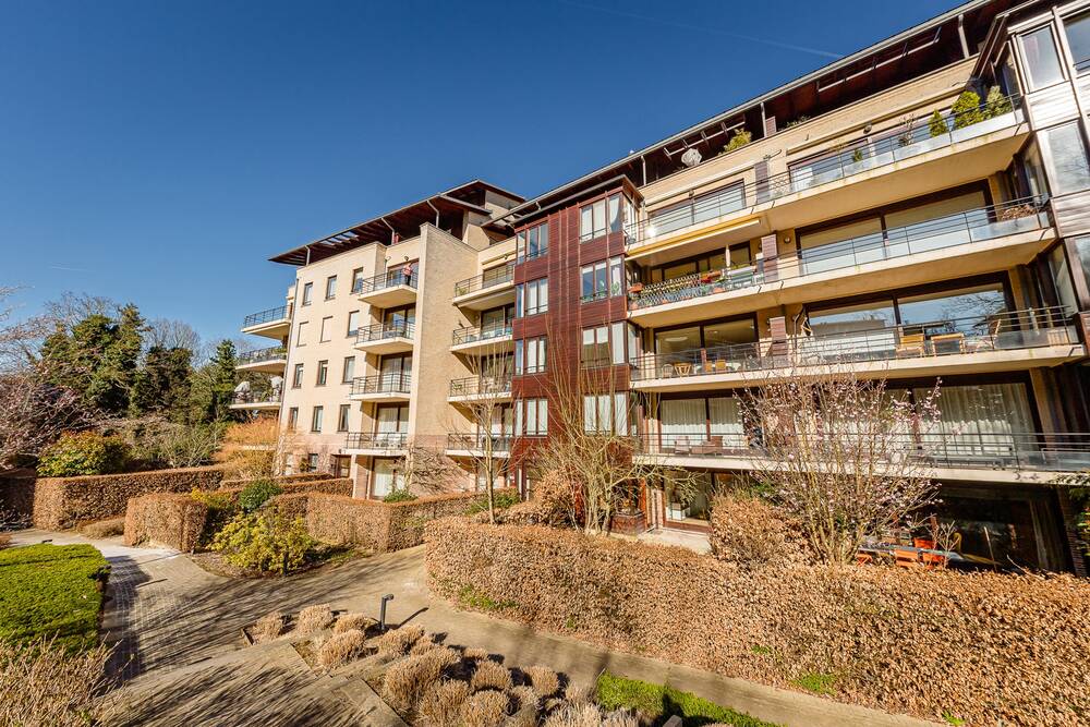Duplex à vendre à Woluwe-Saint-Lambert 1200 795000.00€ 4 chambres 228.00m² - annonce 523637