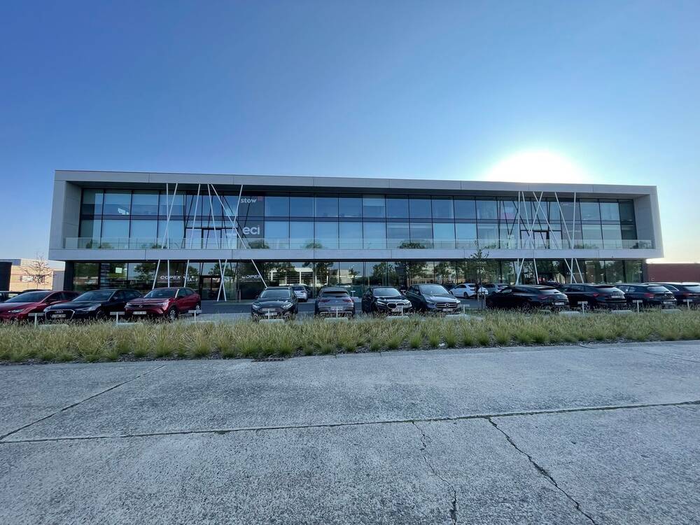 Commerce à louer à Zele 9240 3932.00€ chambres 333.00m² - annonce 523140