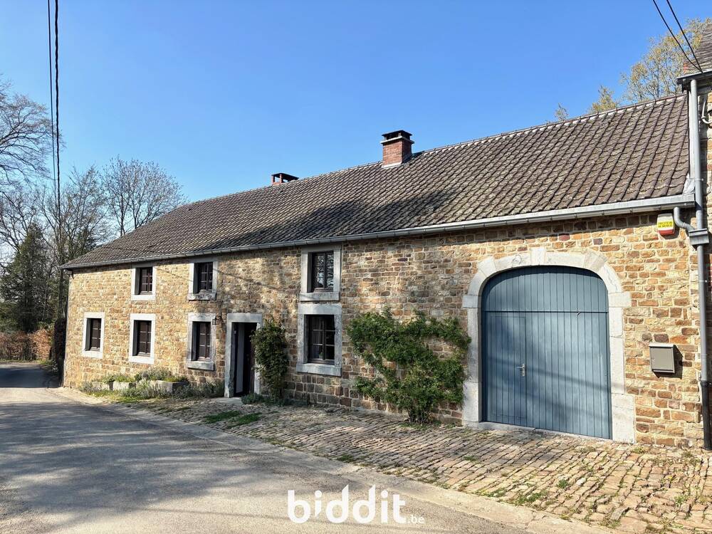 Kasteel te koop in Erezée 6997 275000.00€ 4 slaapkamers 220.00m² - Zoekertje 523237