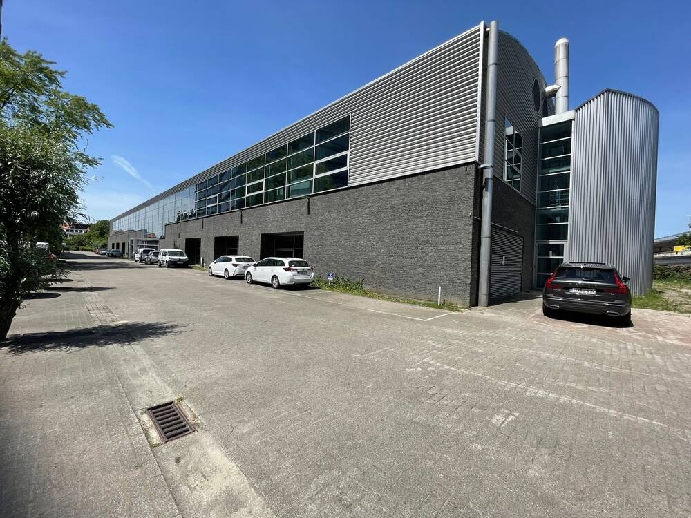 Commerce à louer à Gentbrugge 9050 14493.00€ chambres 1087.00m² - annonce 523138