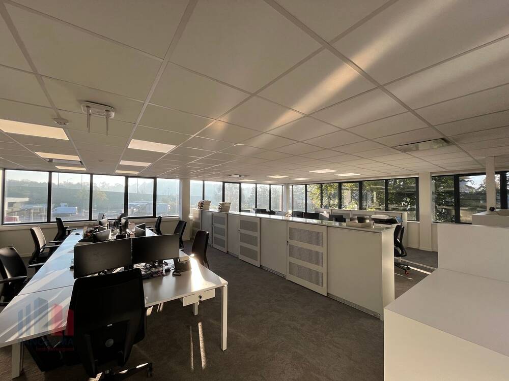 Commerce à louer à Merelbeke 9820 3998.00€ chambres 505.00m² - annonce 523141